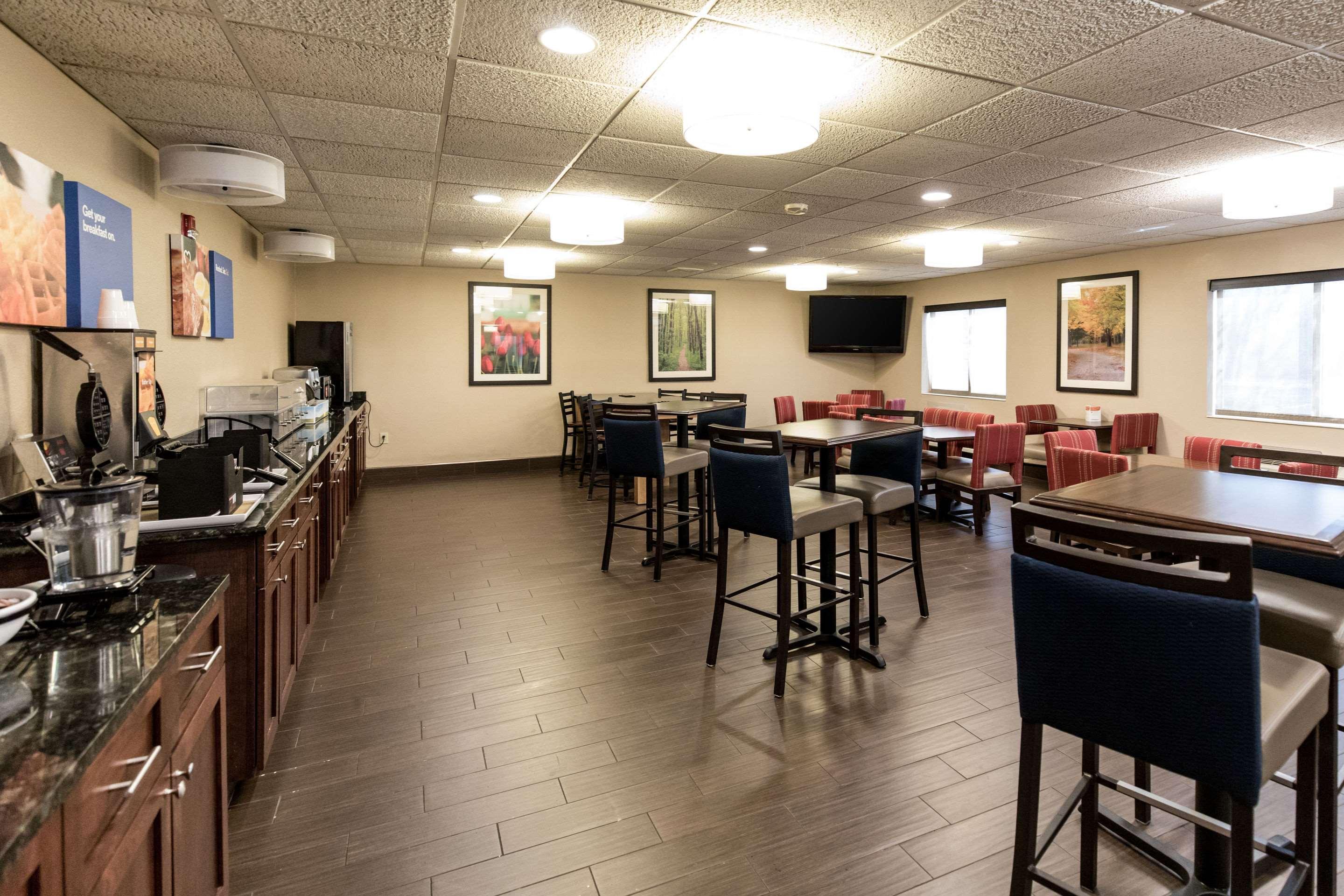 Comfort Inn & Suites Paw Paw Buitenkant foto