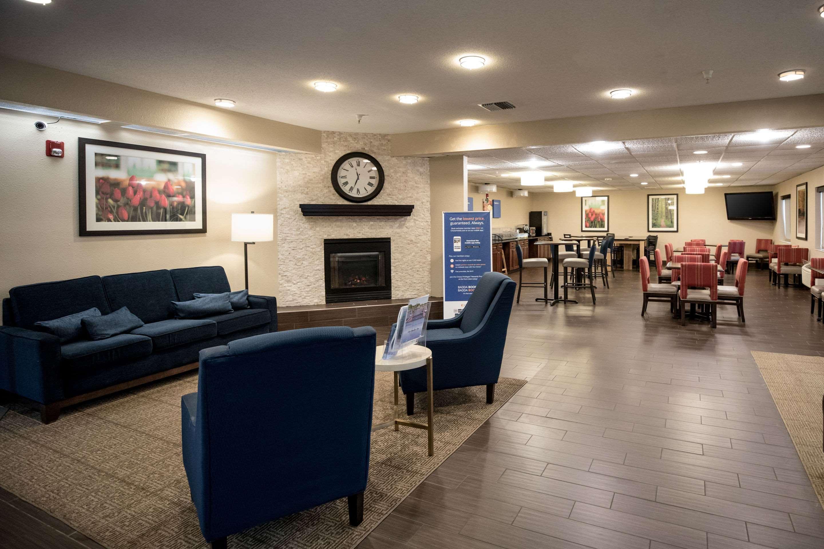 Comfort Inn & Suites Paw Paw Buitenkant foto