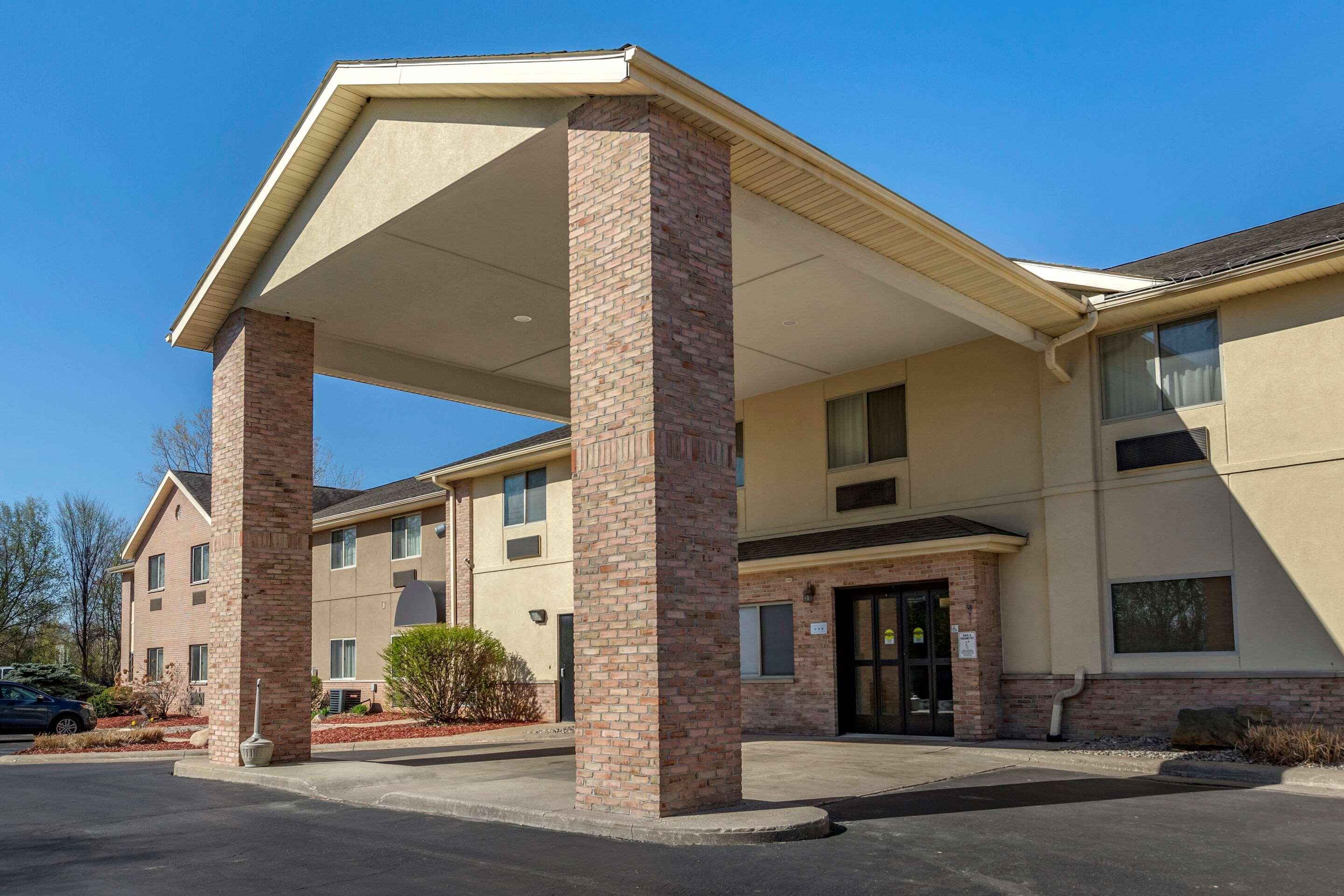 Comfort Inn & Suites Paw Paw Buitenkant foto