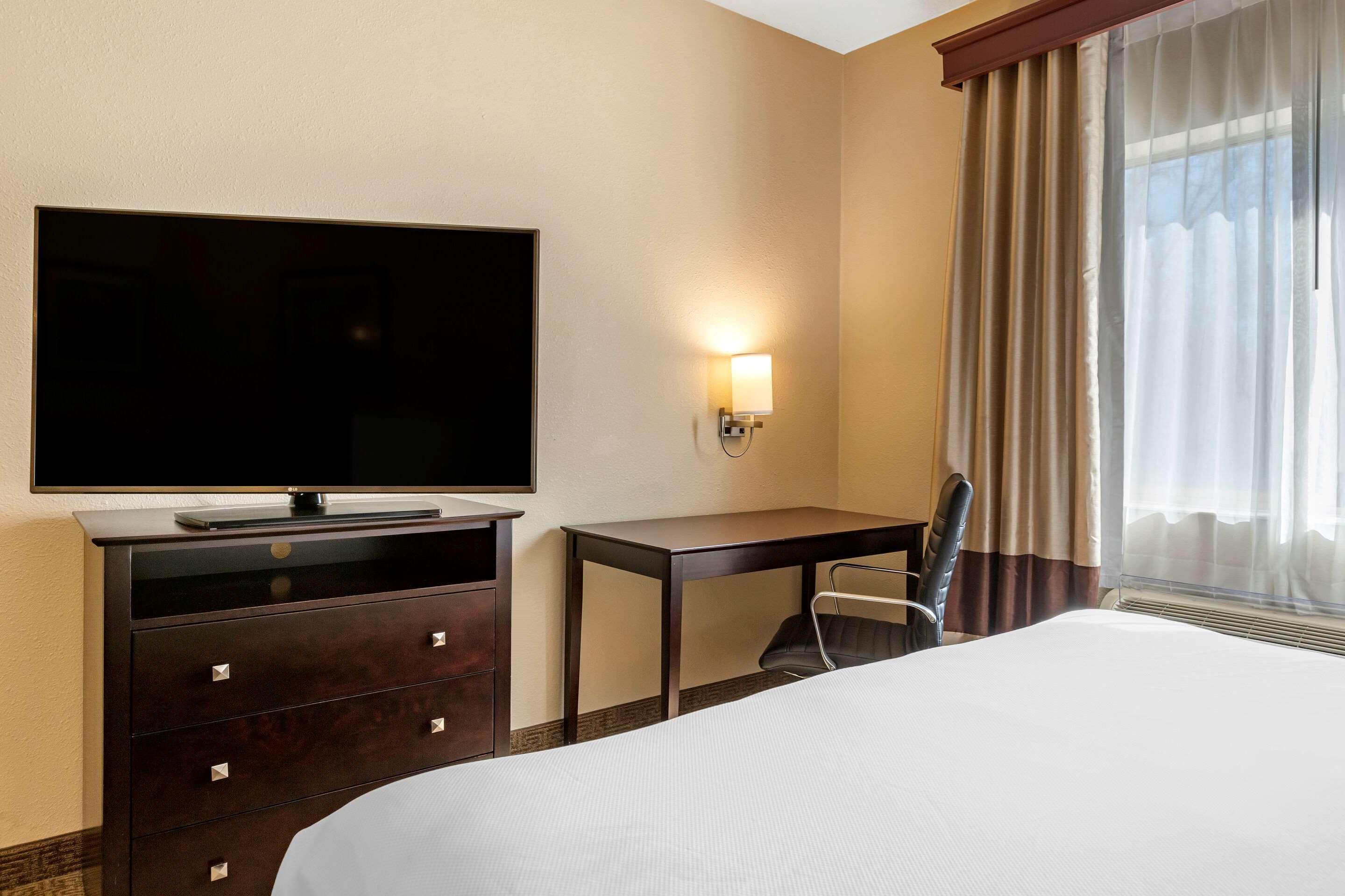 Comfort Inn & Suites Paw Paw Buitenkant foto